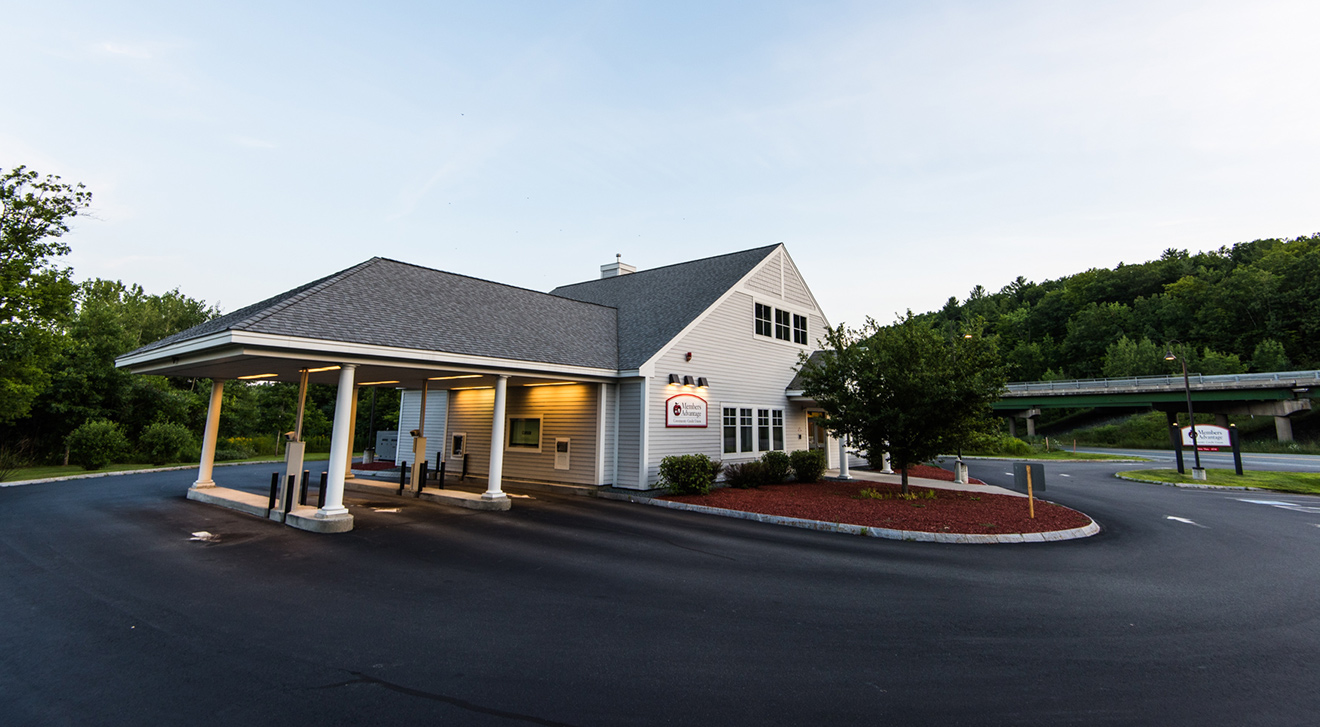 Members Advantage Community Credit Union built by southern vermonts leading commercial construction firm - GPI Construction - drive-up view